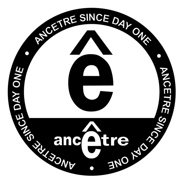 logo noir et blanc de la marque de vêtement Ancêtre